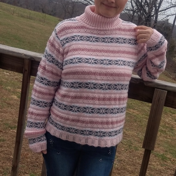 Fashion Bug Sweaters - Pink Vintage Fashion Bug Turtleneck Knit Sweater